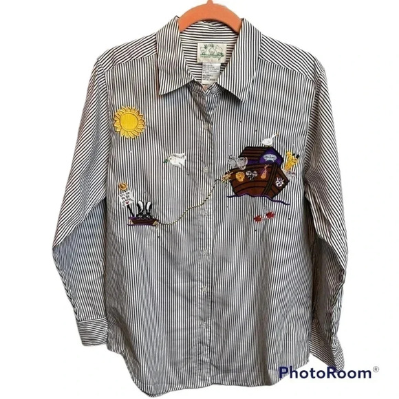 VINTAGE “The Quacker Factory” black and white, striped button down shirt - Picture 1 of 9
